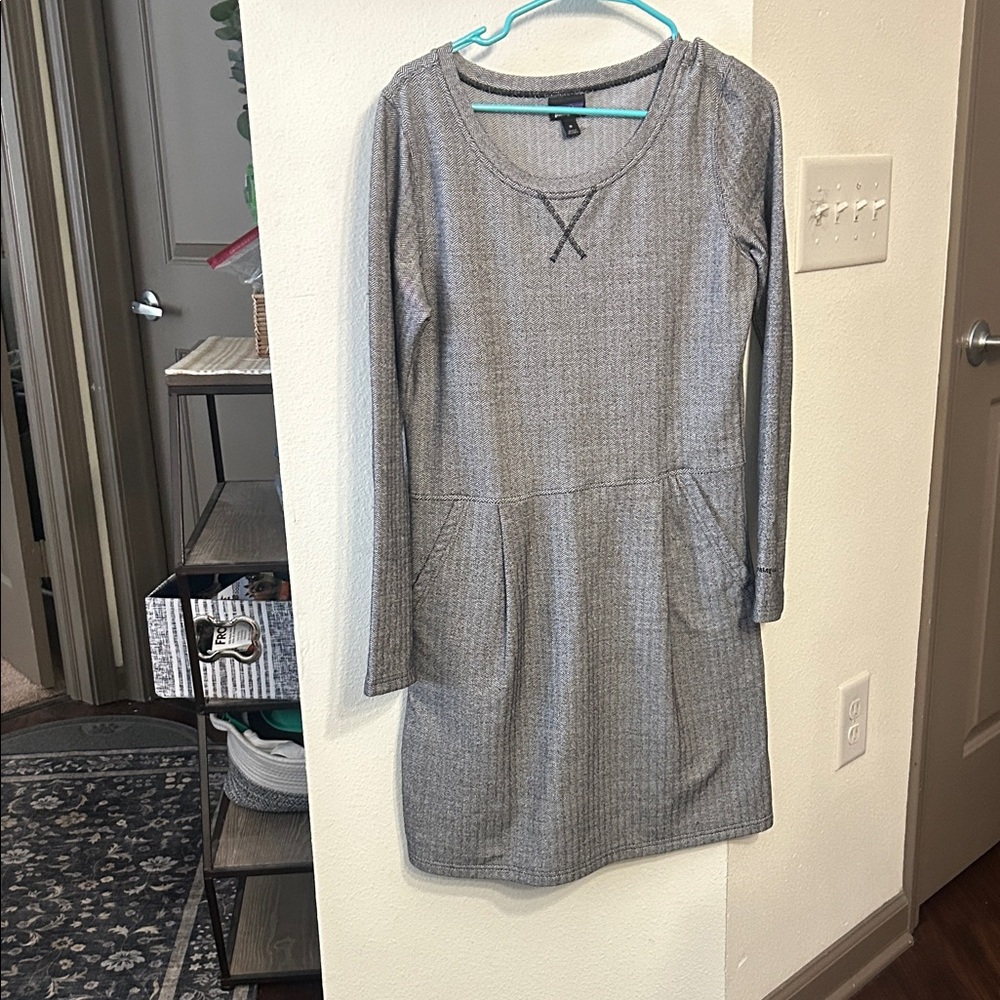 Patagonia Women's Gray Herringbone Long Sleeve Dress Size Medium - Picture 3 of 5